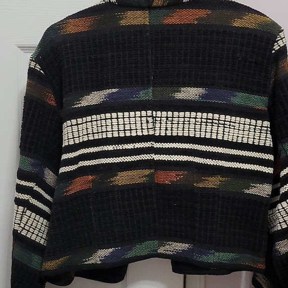 New Identity Woven Crop Jacket - Picture 6 of 6